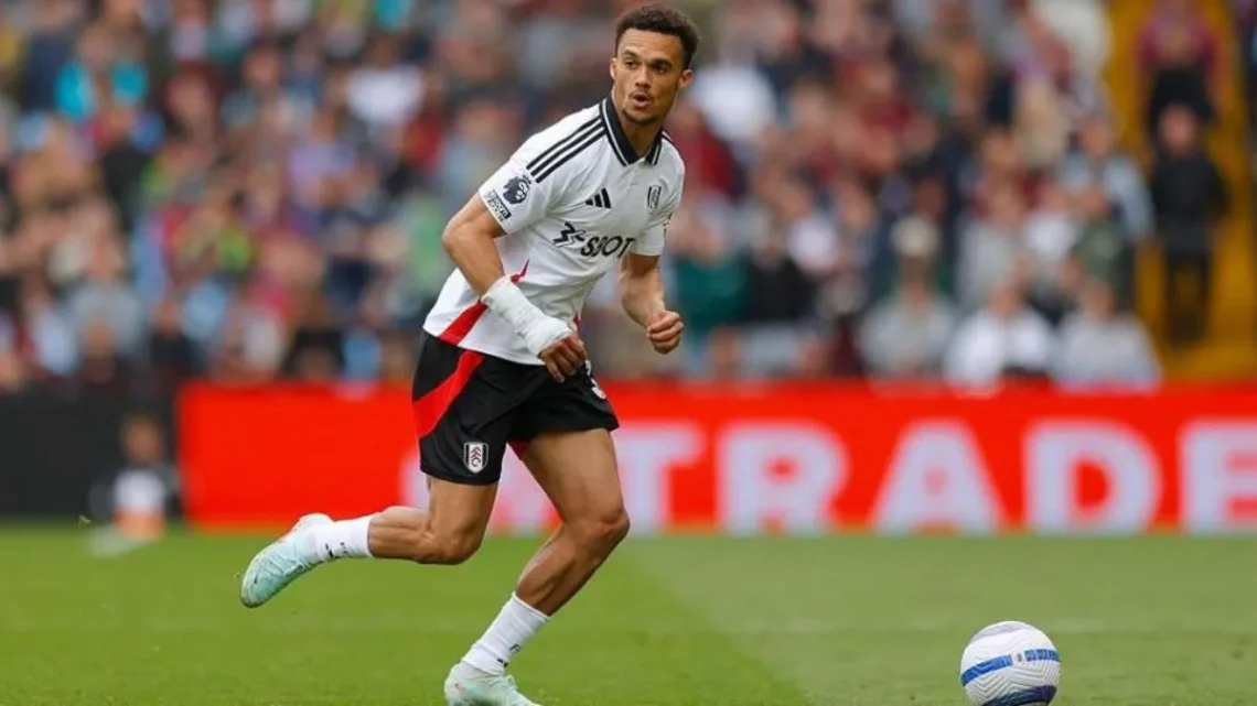 Antonee Robinson Biography