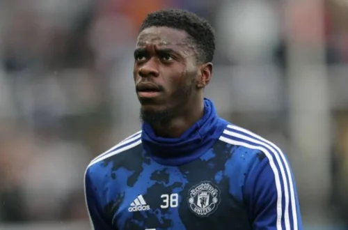 Axel Tuanzebe Biography