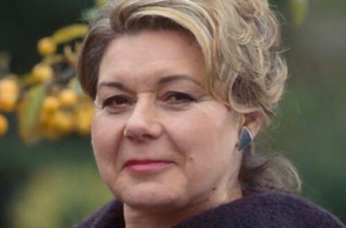 Barbara Flynn Biography