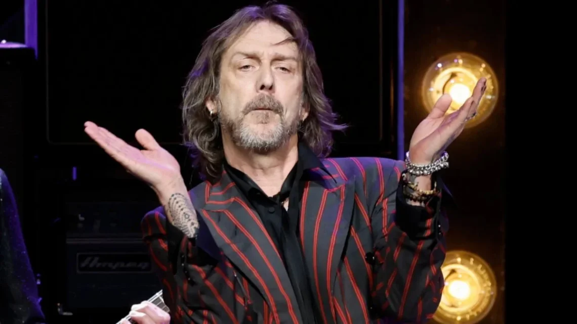 Chris Robinson Biography