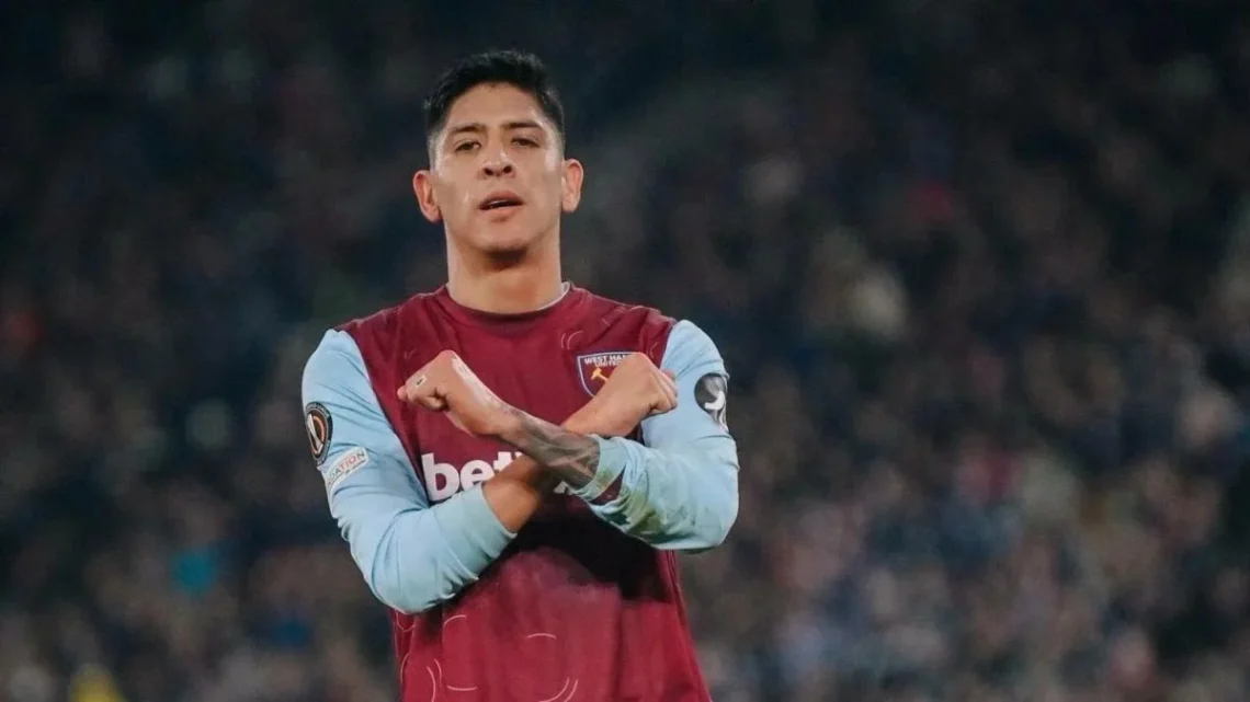 Edson Álvarez Biography