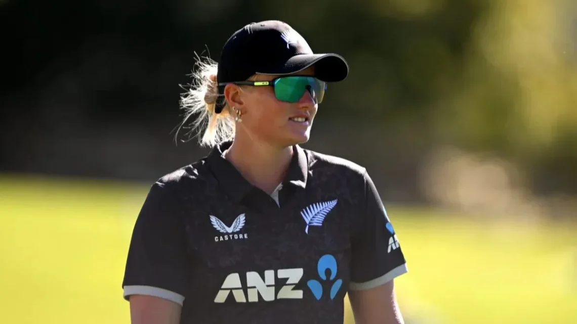 Izzy Sharp Biography