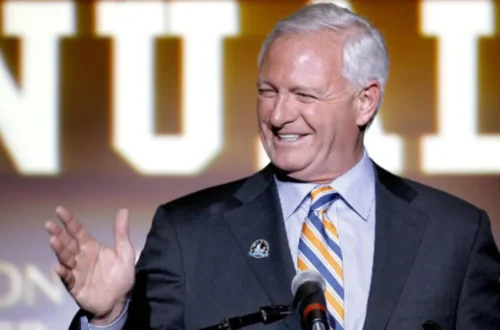 Jimmy Haslam Biography