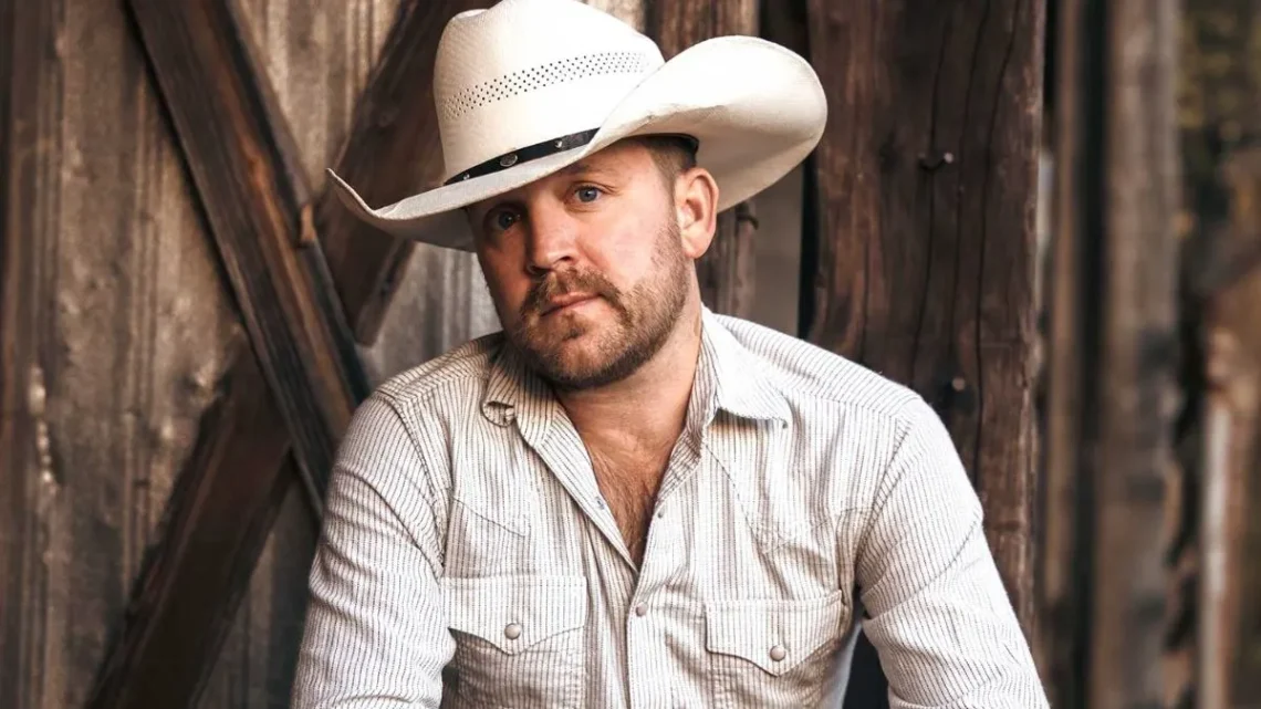 Justin Moore Biography
