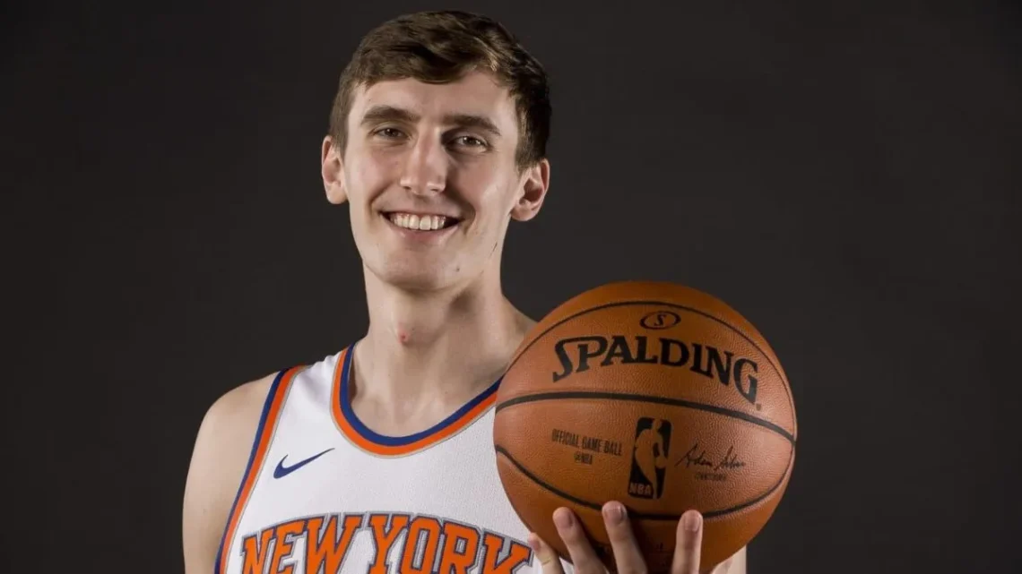 Luke Kornet Biography