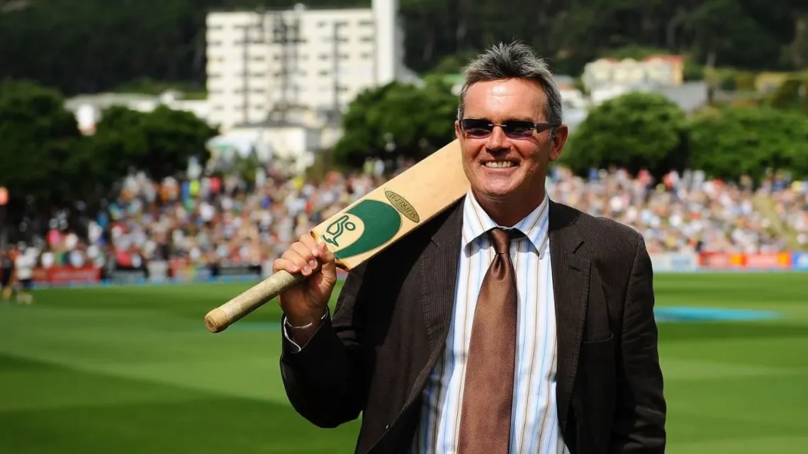 Martin Crowe Biography
