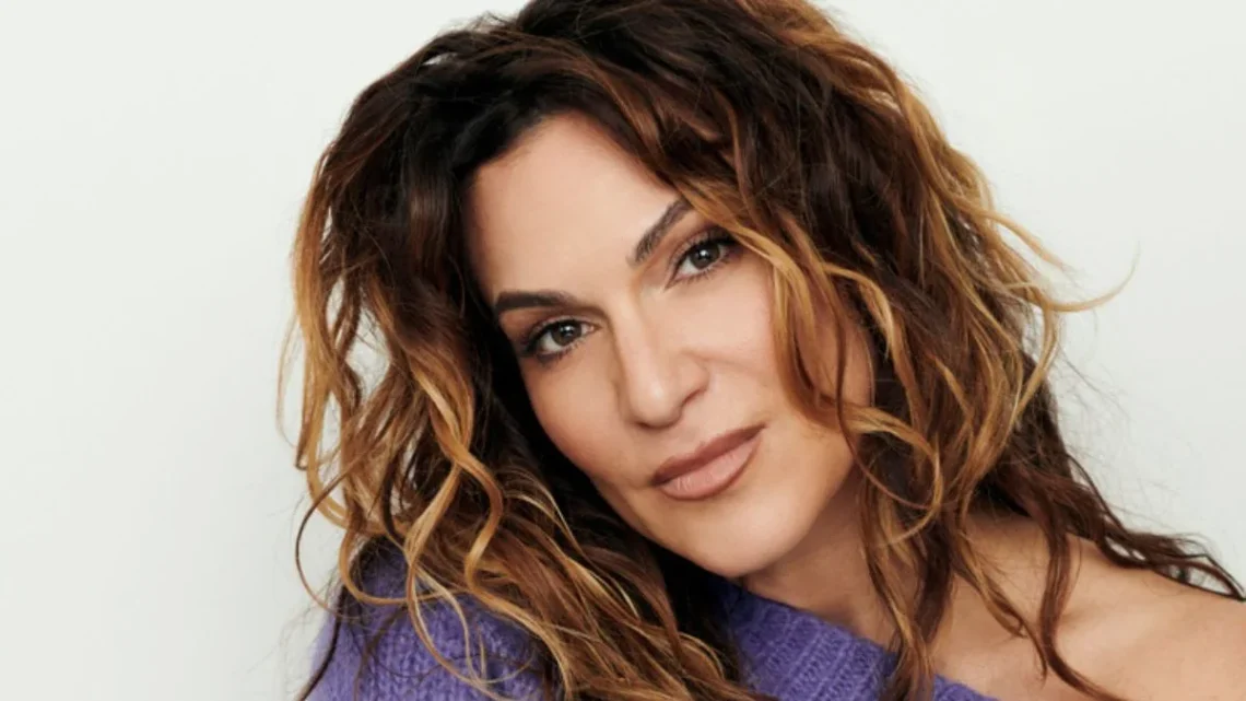 Shoshana Bean Biography